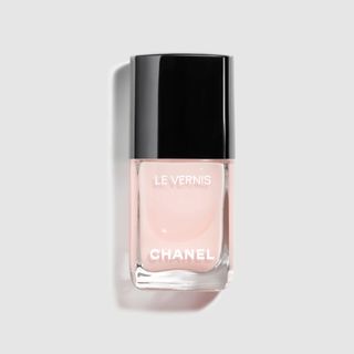 Chanel + Le Vernis Longwear Nail Colour in Ballerina
