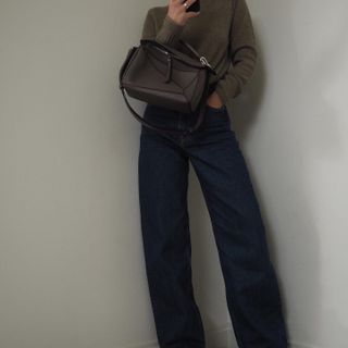 trendy-jeans-online-298359-1646619430997-main