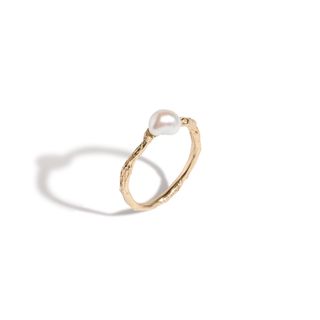 AUrate + x Kerry Venus Organic Pearl Gold Ring