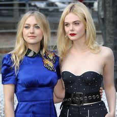 elle-fanning-pants-outfit-298684-1647654786934-square