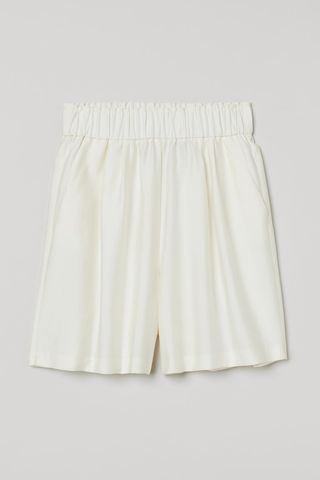 H&M + Lyocell-Blend Shorts