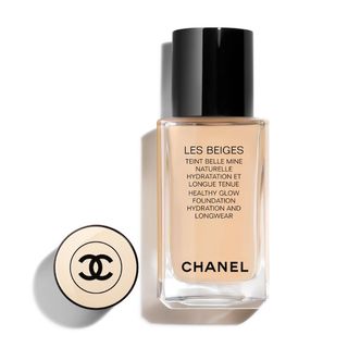 Chanel + Les Beiges Healthy Glow Foundation Hydration and Longwear