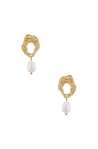 Amber Sceats + Pearl Drop Earring in Gold
