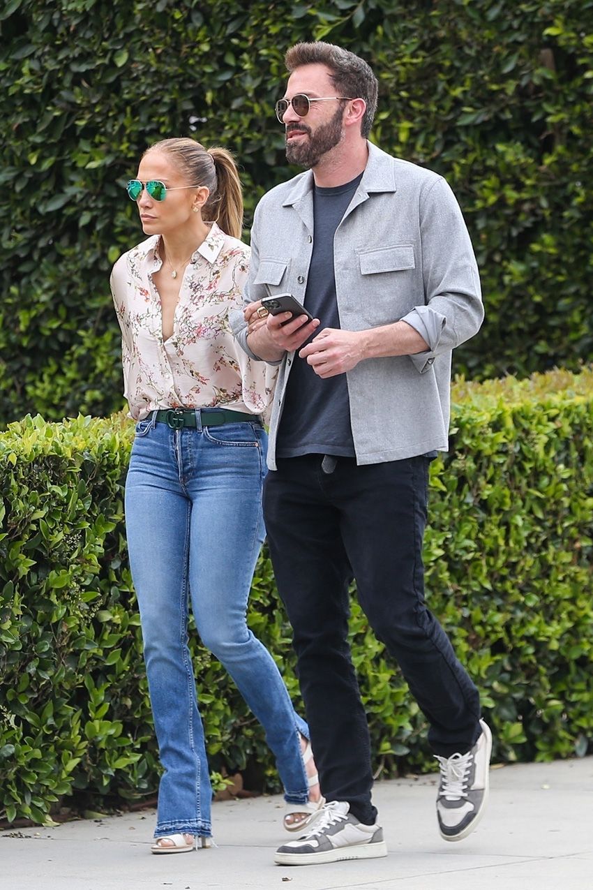 Jennifer Lopez Traded Skinny Jeans for Skinny Flares Who What Wear