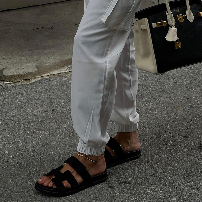 12 Best Comfort Sandals for Women Over 40: Ultimate Guide for Stylish  Support