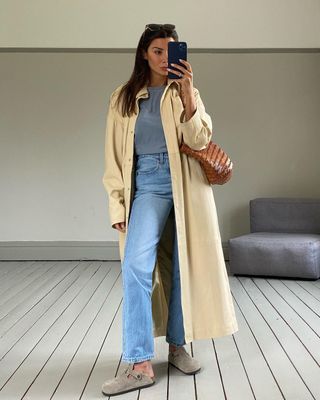 minimalist-spring-outfits-299384-1650576599999-image