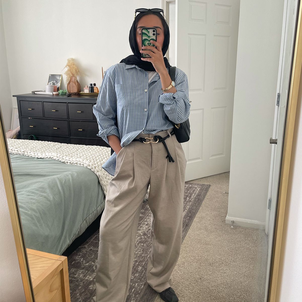 THRIFTED PIECES IN MY WARDROBE  staples, gems, and favorite items 