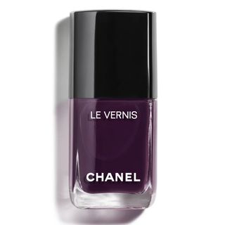 Chanel + Le Vernis Longwear Nail Color in Prune Dramatique