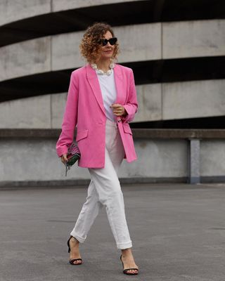 bright-blazer-and-jean-outfits-299513-1651005648185-image