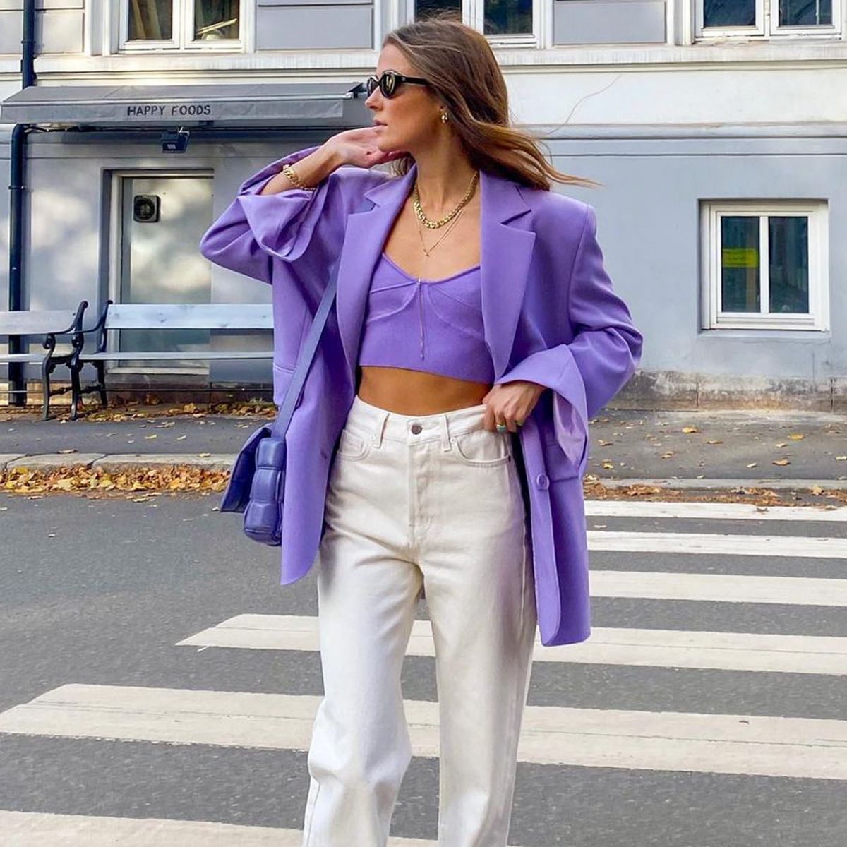 9 Bright Blazer-and-Jeans Outfits to Try in 2022