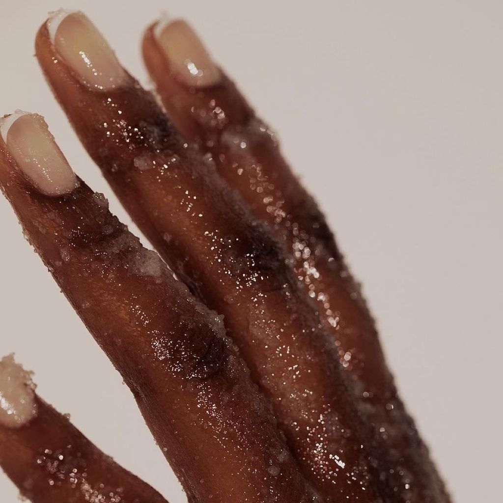 21 Clean-Girl Nail Looks That Look So Expensive | Who What Wear