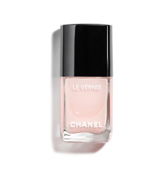 Chanel + Le Vernis in Ballerina