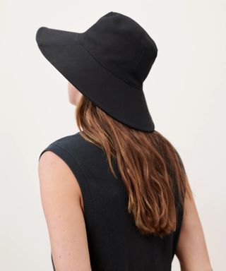 Jenni Kayne + Cotton Canvas Sun Hat in Black