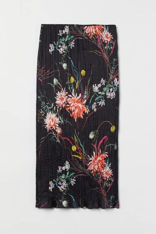H&M + Crinkled Satin Skirt