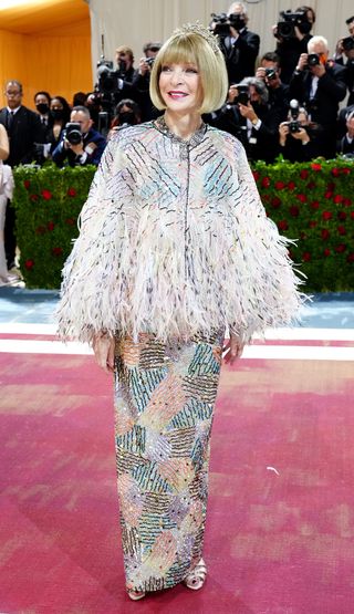 met-gala-red-carpet-looks-2022-299596-1651528111349-image