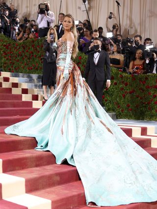 blake-lively-met-gala-2022-299643-1651532440931-image