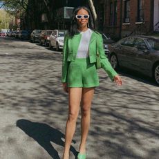 editor-best-friend-outfit-inspiration-299672-1651607067841-square