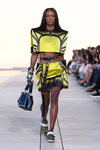 louis-vuitton-cruise-2023-review-299896-1652507284889-image