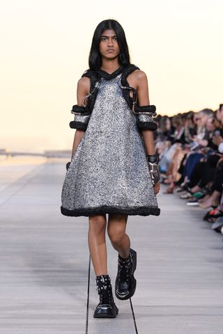 louis-vuitton-cruise-2023-review-299896-1652508264067-image