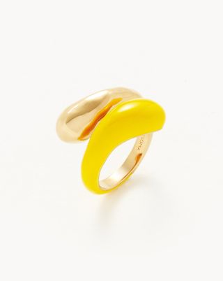 Missoma + Squiggle Two Tone Enamel Crossover Ring in Lemon Yellow