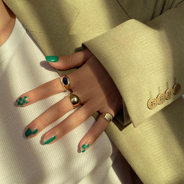 how-to-grow-nails-300150-1653572759516-square