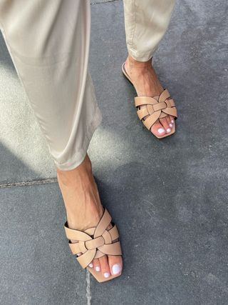 summer-shoe-trends-by-age-300177-1653667973961-image