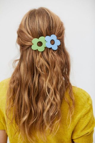 Urban Outfitters + Twiggy Flower Clip Set