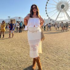 festival-outfit-ideas-300303-1681232374068-square