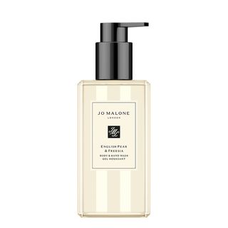 Jo Malone + English Pear 
Freesia Hand and Body Wash