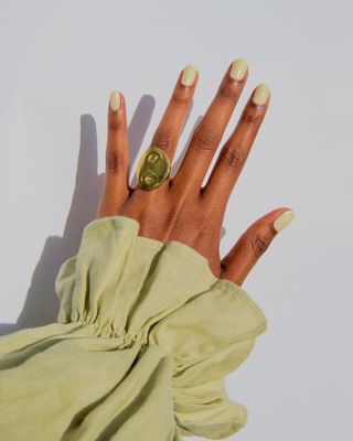 summer-2022-nail-trends-300470-1655051365791-image