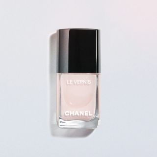 Chanel + Le Vernis Longwear Nail Colour in Ballerina