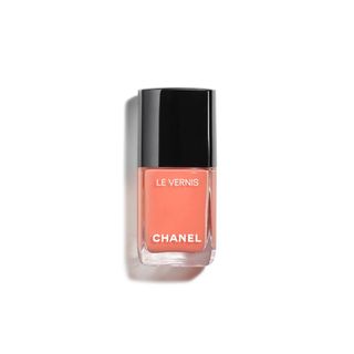Chanel + Le Vernis Longwear Nail Colour in Cap Corail