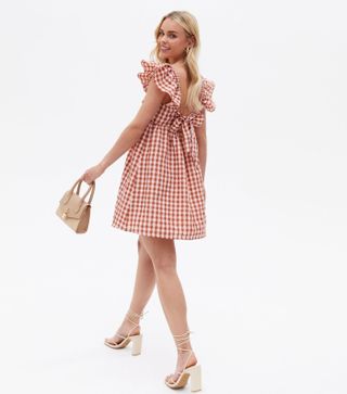 New Look + Petite Pale Pink Check Seersucker Frill Shoulder Mini Dress