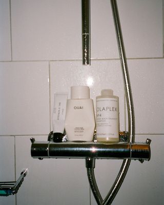 olaplex-4c-shampoo-300757-1656092564562-image