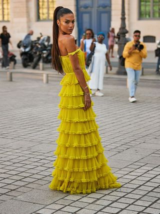 haute-couture-fashion-week-street-style-july-2022-300968-1657103784326-image