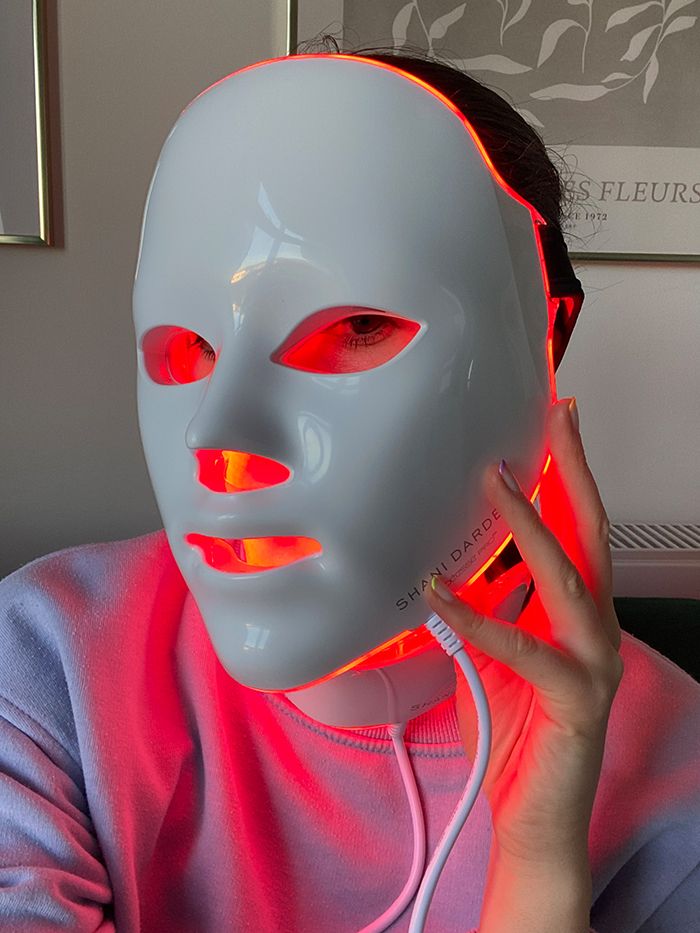 An Honest Review of Shani Darden by Déesse Pro LED Mask Who What Wear