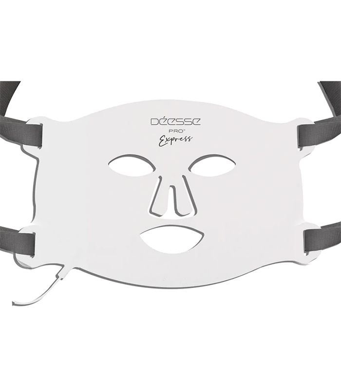 An Honest Review of Shani Darden by Déesse Pro LED Mask Who What Wear