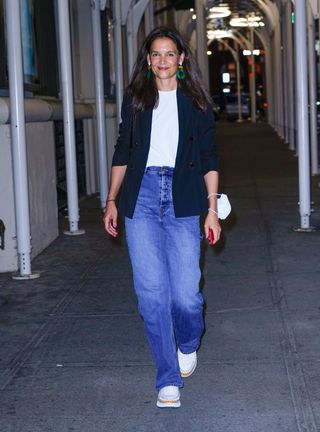 katie-holmes-blazer-jeans-outfit-301351-1658763511686-image