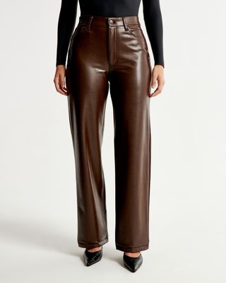 Abercrombie & Fitch + Curve Love Vegan Leather 90s Relaxed Pant