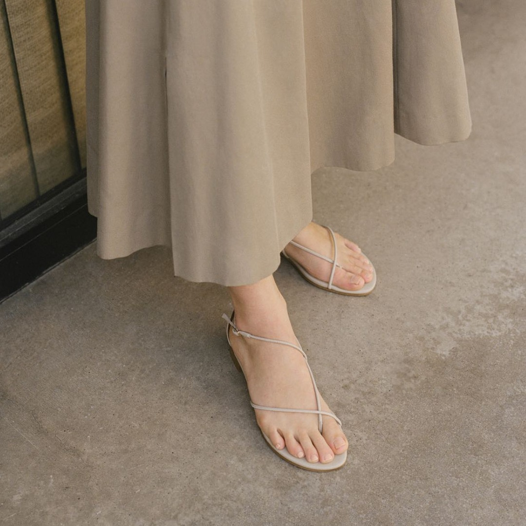 beek Auklet Strappy Toe Ring Sandals | Anthropologie Japan - Women's  Clothing, Accessories & Home