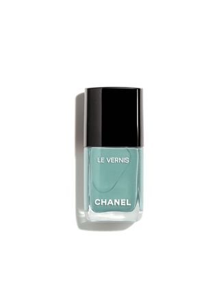 Chanel + Le Vernis Nail Colour