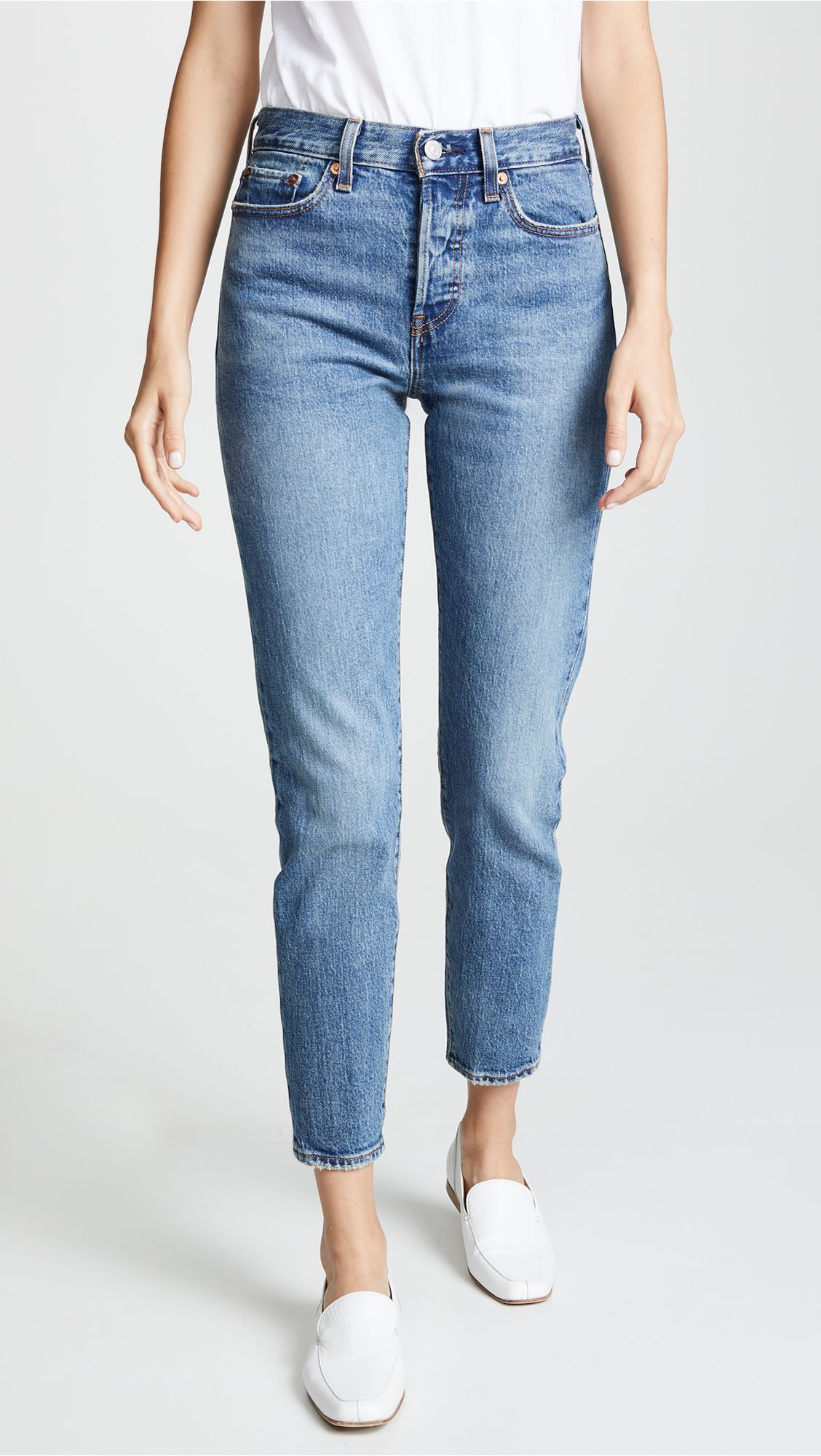 Cropped Fit Cropped Jeans Outfits: 6 Chic Ways to Wear Cropped Jeans | Who What Wear