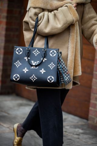 best-investment-designer-handbags-2022-301582-1659651701540-image