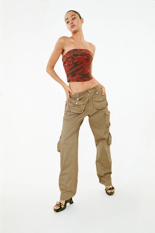 With Jean + Tommy Cargo Pants | Khaki