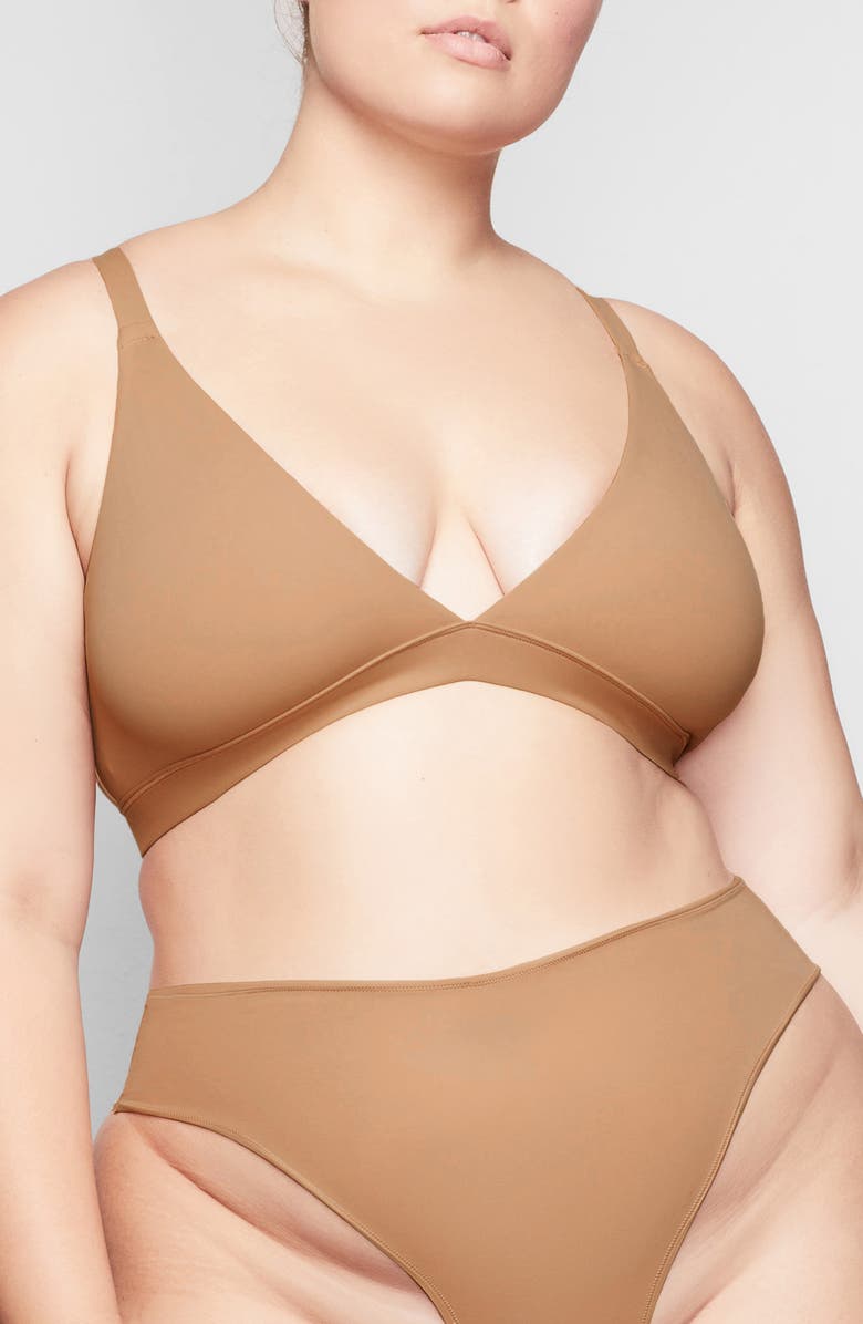Skims + Fits Everybody Triangle Bralette