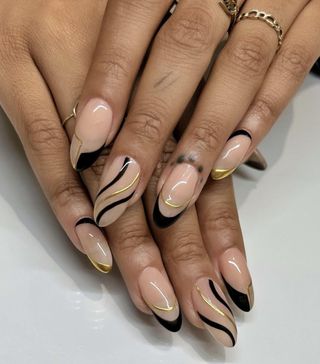 fall-nail-trends-2022-301694-1660084573002-main