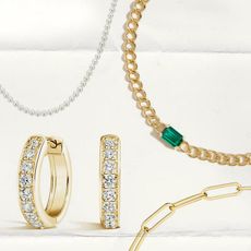 brilliant-earth-jewelry-301816-1660831261027-square