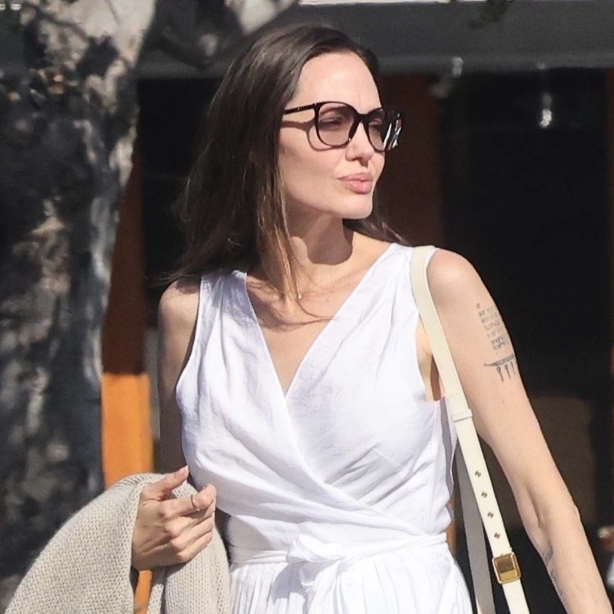 knee length dresses for ladies Angelina Jolie Short Black Jane Smith Dress in Mr & Mrs Smith – Hoprom main image 1