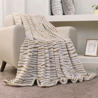 FY FIBER HOUSE + Flannel Fleece Throw Microfiber Blanket with 3D Zebra Print,50 by 60-Inch,Brown