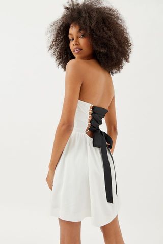 Urban Outfitters + Uo Bridget Lace-Up Strapless Mini Dress